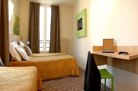 Ibis Styles Paris Crimee La Villette 3*,  France